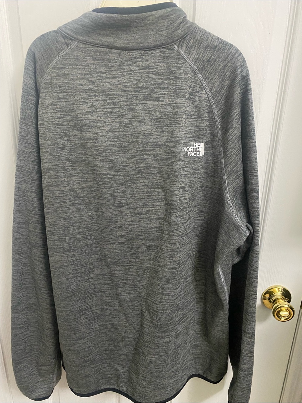 North Face Women’s 1/4 Zip-Up gray Fleece Pullover - Picture 3 of 3